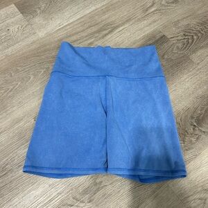 Vuori Shorts